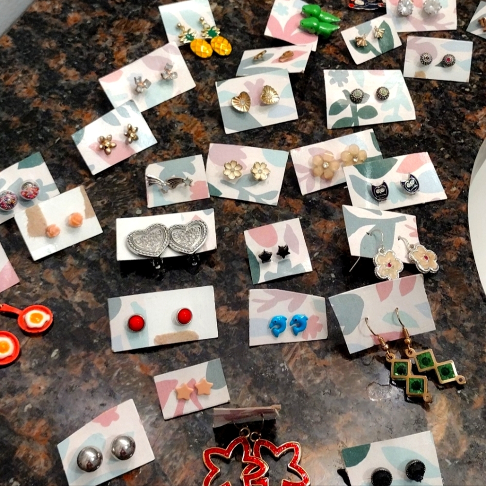 29 pairs of assorted earrings
